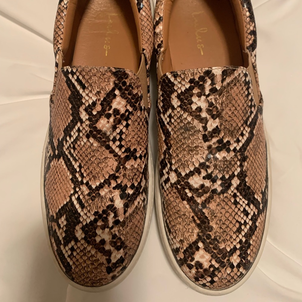 Women’s slip on shoes